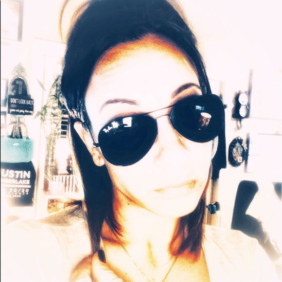 NEW- Black on Black Ray Ban Aviators